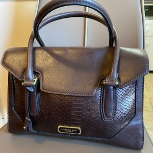 London Fog Brown Leather Snake/Crocodile Pattern Handbag